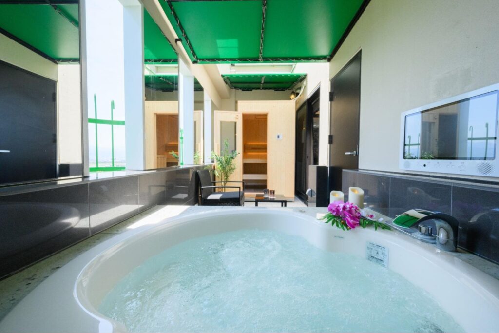 サウナ付きの部屋がある「ホテルファンタジアリゾート松山」